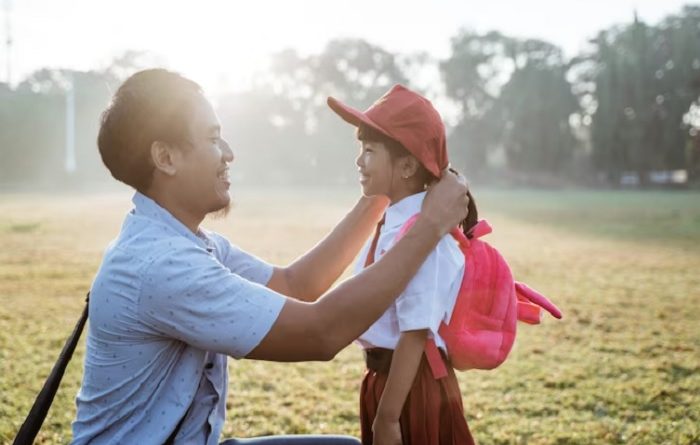 tata krama dasar yang harus diajarkan pada anak